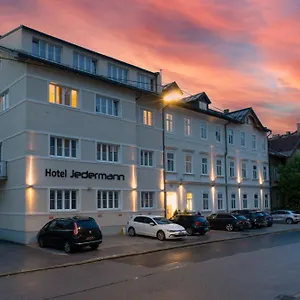 hotellátogatás